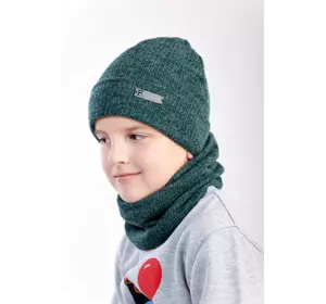 Набор шапка и хомут на зиму для мальчика зеленого цвета (упаковка, ростовка 52-54-56)